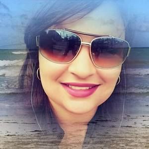 Meet your Posher, Ana